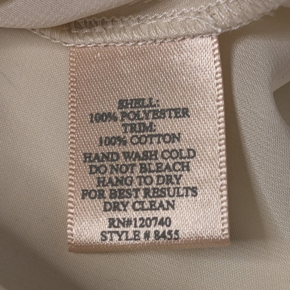 Mystree Cream Lace Accent Women's Blouse - Picture 5 of 5